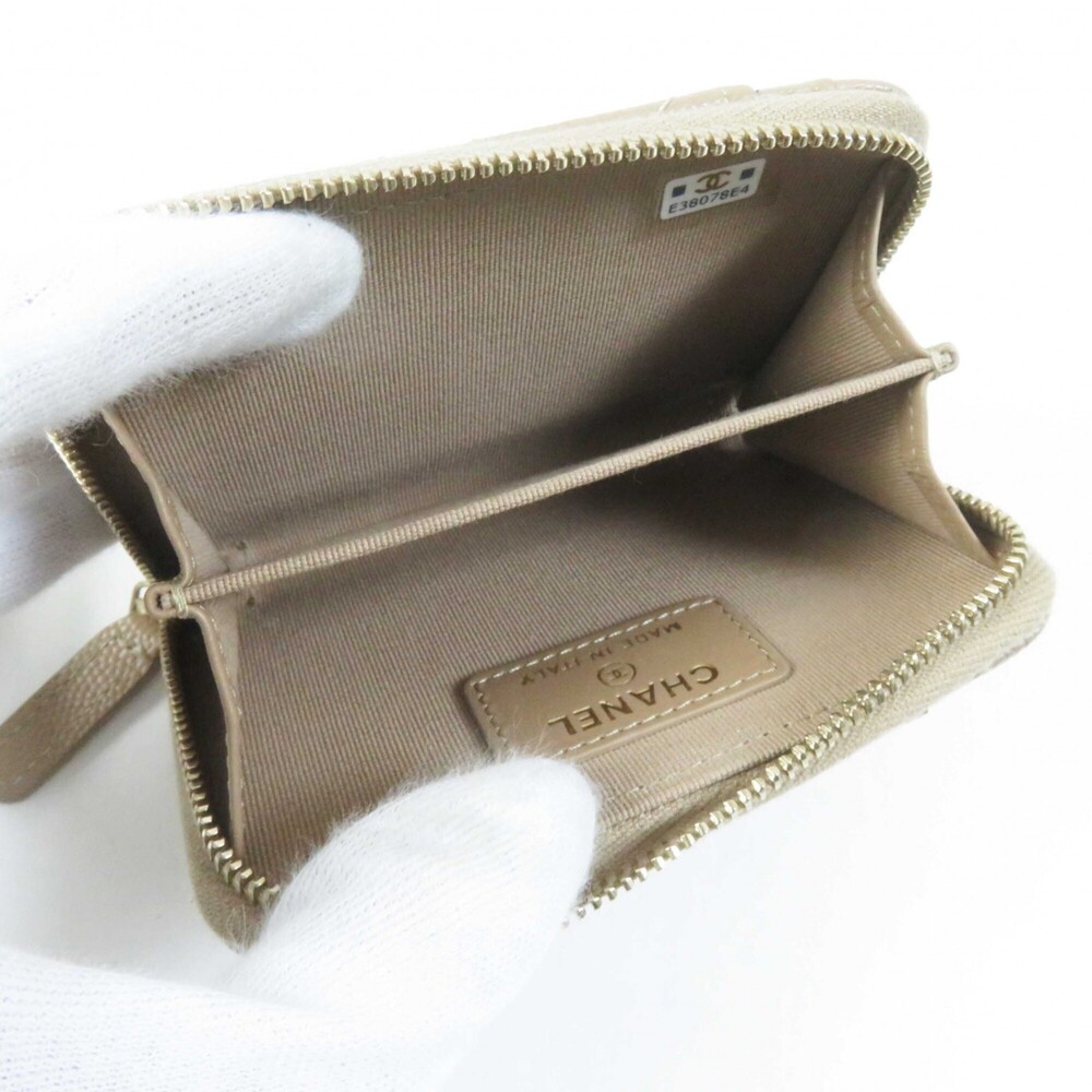 CHANEL Authentic Cream Caviar Leather Wallet - Picture 6 of 11